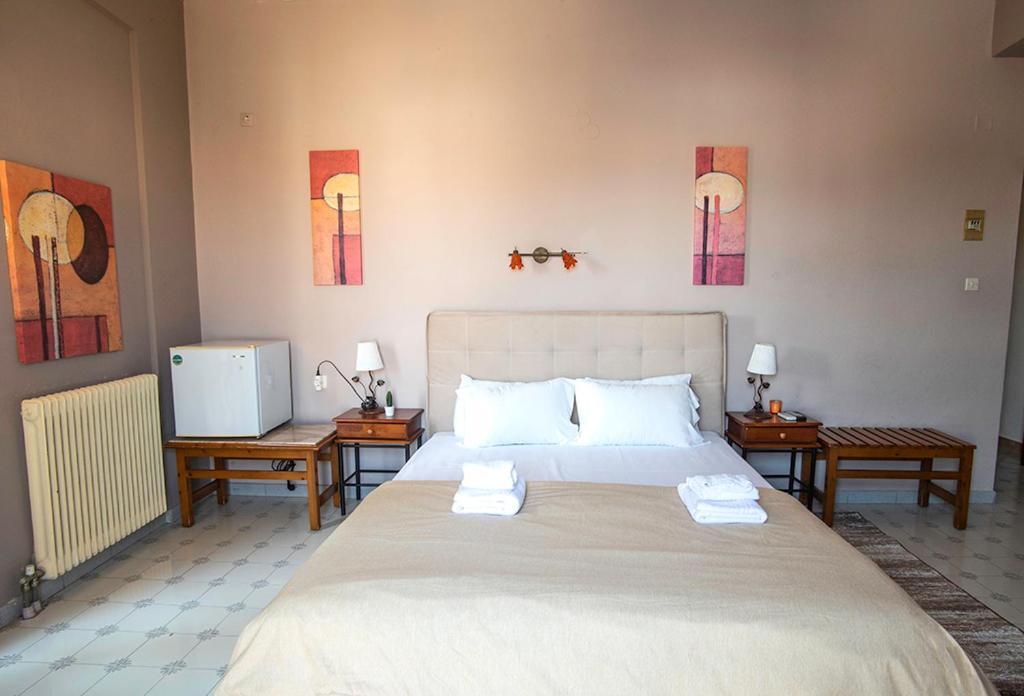 Koukonas Hotel Galaxidi Bagian luar foto