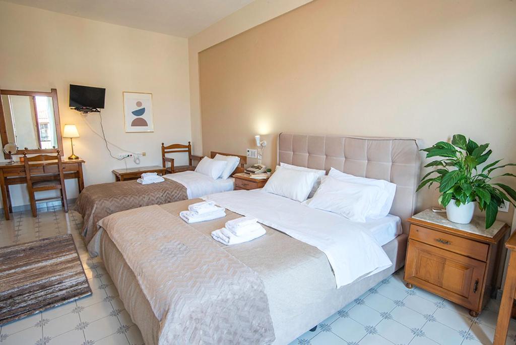 Koukonas Hotel Galaxidi Bagian luar foto